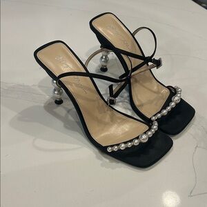 Betsey Johnson Jacy size 10 Elegant Black Pearl-Embellished Women's Heels